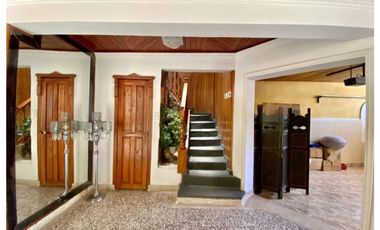 Casa hermosa y amplia en Postobon 005R