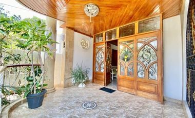 Casa hermosa y amplia en Postobon 005R