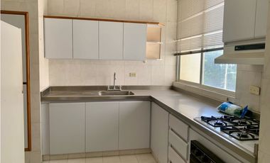 APARTAMENTO RODADERO SUR CON SALIDA DIRECTA AL MAR