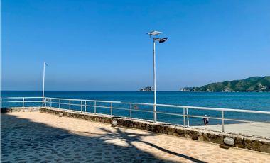 APARTAMENTO RODADERO SUR CON SALIDA DIRECTA AL MAR