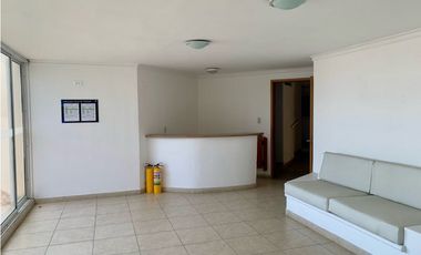 APARTAMENTO RODADERO SUR CON SALIDA DIRECTA AL MAR
