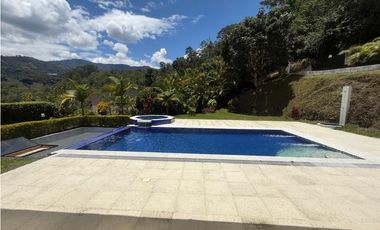 VENDO CASA CAMPESTRE EN LA VEGA