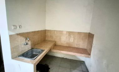 Rumah Bagus Luas Strategis di Tengah Kota Solo