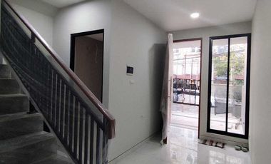 SIM DIJUAL RUMAH MINIMALIS MODERN DI SUTOREJO DEKAT MULYOSARI