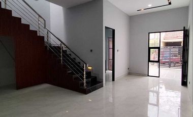 SIM DIJUAL RUMAH BAGUS MODERN MINIMALIS DI SUTOREJO DEKAT PAKUWON CITY