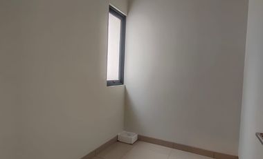 249. Disewakan Rumah 2 Lantai di Summarecon Crown Gading Regia Bekasi