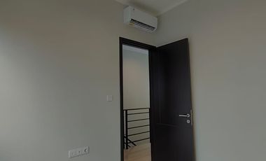 249. Disewakan Rumah 2 Lantai di Summarecon Crown Gading Regia Bekasi