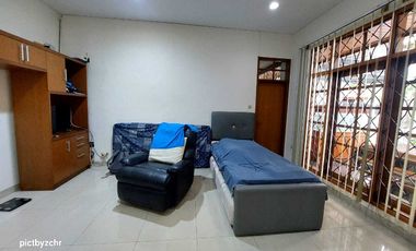 Rumah Luas di Mainroad Pahlawan Bandung. Lokasi Strategis