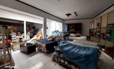 Rumah Luas di Mainroad Pahlawan Bandung. Lokasi Strategis