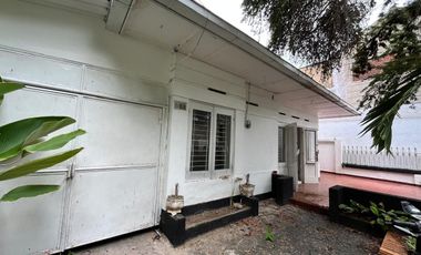 Disewakan Bangunan ex guest house jl Kampar dekat Sutos, Ciwo