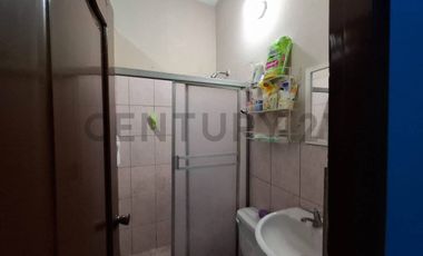 Se vende casa de Oportunidad en Cdla. Las Orquideas, KariG