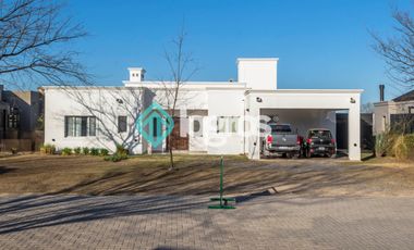 CASA EN VENTA - PRADERAS - SAN LORENZO CHICO