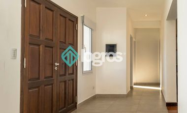 CASA EN VENTA - PRADERAS - SAN LORENZO CHICO