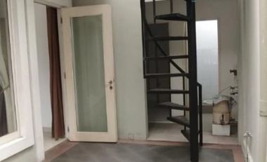 Disewakan Rumah Siap Huni Rapi di Gading Serpong