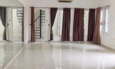 Disewakan Rumah Siap Huni Rapi di Gading Serpong