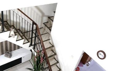 Jual Rumah Modern Ada Furniture di Citragrand Cibubur