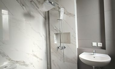 Rumah dijakarta selatan nempel MRT Lebak bulus dan pondok indah