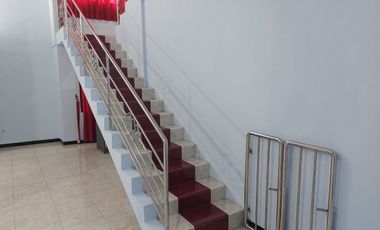 DISEWAKAN RUMAH DEKAT SDK SANG TIMUR