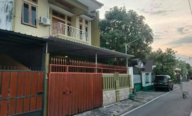 Rumah mewah di sumber banjarsari solo kota