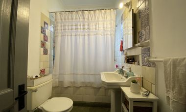 CASA EN MACUL AMPLIA Y BIEN UBICADA CON PATIO GRANDE