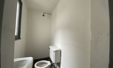 CASA EN MACUL AMPLIA Y BIEN UBICADA CON PATIO GRANDE