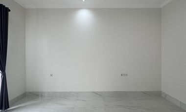 Rumah di jalan gaharu Cipete - lokasi strategis