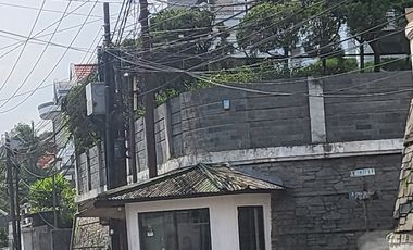 Jual Rumah 2 lantai Terawat, dekat pintu tol pasteur  koa Bdg