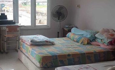 rumah cantik minimalis 2 lantai di daun village