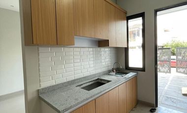 Rumah baru mewah siap huni di sktr kawasan elit Pettarani