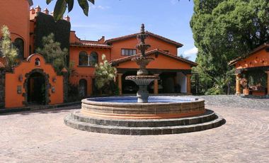 ✨ Residencia con alberca y tenis en Ahuatepec | $55,000,000