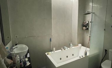 Villa in a One Gate System Housing Complex, Close to the Beach and Airport