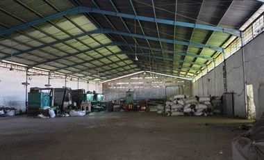 Gudang Pabrik Luas Strategis di Jalan Cibalogo Cimahi