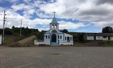 Venta terreno Cochasquí, 60ha para sembrar Flores, Sábila...