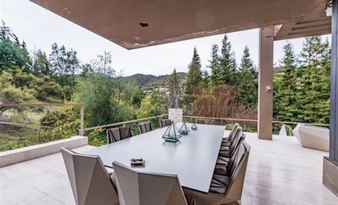 Casa en Arriendo en Valle Escondido