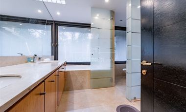 Casa en Arriendo en Valle Escondido