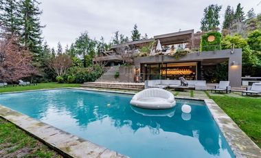 Casa en Arriendo en Valle Escondido