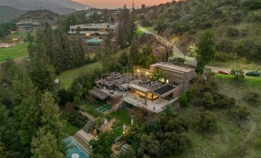 Casa en Arriendo en Valle Escondido