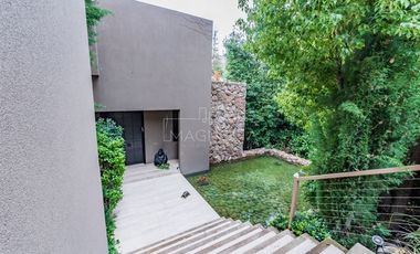 Casa en Arriendo en Valle Escondido