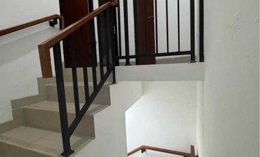 Rumah di Ciputat dekat Bintaro Xchange, Stasiun Jurangmangu