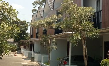 Rumah 2 lantai di Bintaro Cluster ada Private kolam renang Dewasa