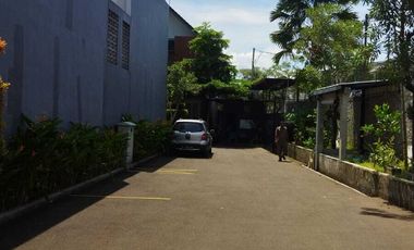 Rumah 2 lantai di Bintaro Cluster ada Private kolam renang Dewasa