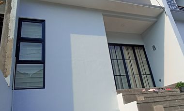 Rumah strategis View cantik dng rooftop 700jt KPR DP17jt di Padalarang