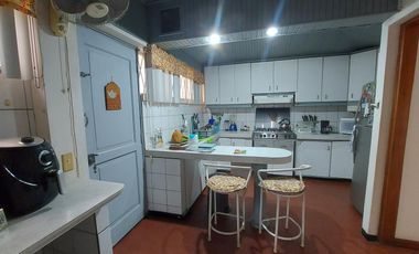 Villa de 4 dormitorios en Kennedy Nueva