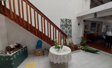 Villa de 4 dormitorios en Kennedy Nueva