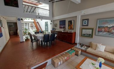 Villa de 4 dormitorios en Kennedy Nueva