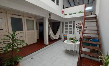 Villa de 4 dormitorios en Kennedy Nueva