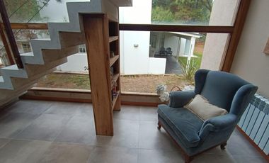 Casa en venta - 5 Dormitorios 4 Baños - Pinamar