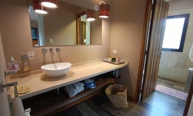 Casa en venta - 5 Dormitorios 4 Baños - Pinamar