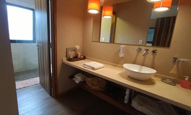 Casa en venta - 5 Dormitorios 4 Baños - Pinamar