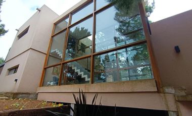 Casa en venta - 5 Dormitorios 4 Baños - Pinamar